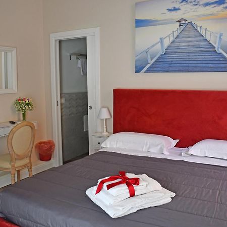 B&B Romeo Luxury Rooms CTA Exterior photo