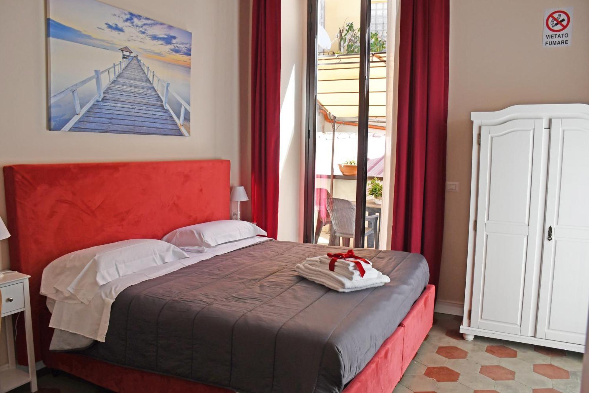 B&B Romeo Luxury Rooms CTA Exterior photo